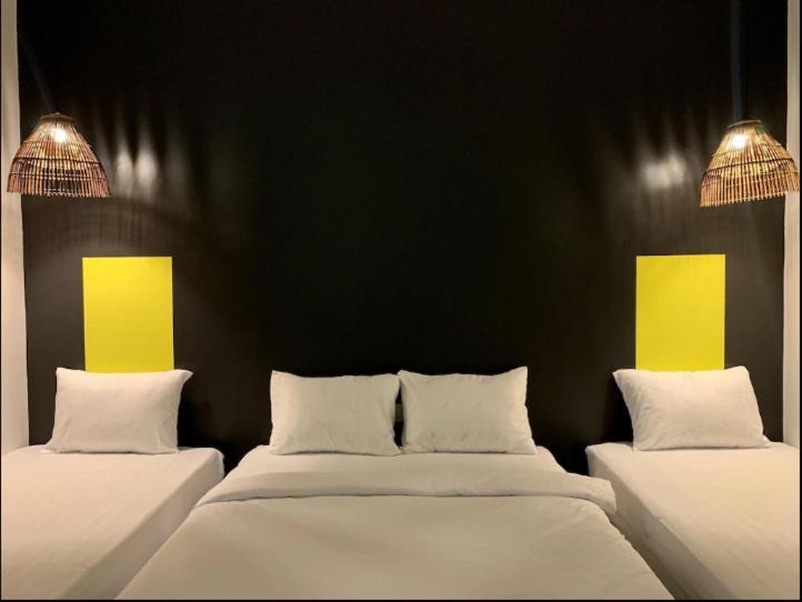 The Hive Hotel Siem Reap Extérieur photo