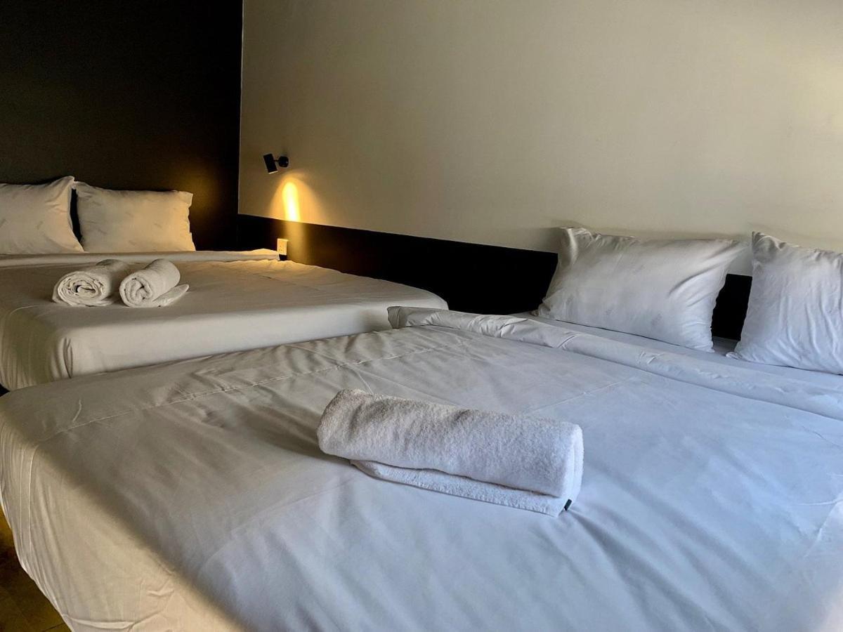The Hive Hotel Siem Reap Extérieur photo