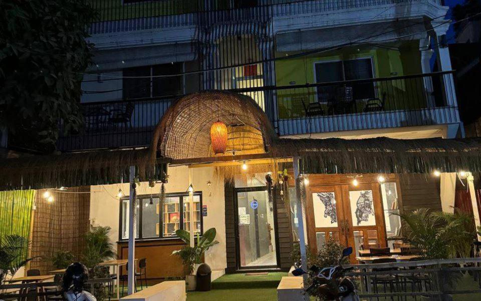 The Hive Hotel Siem Reap Extérieur photo