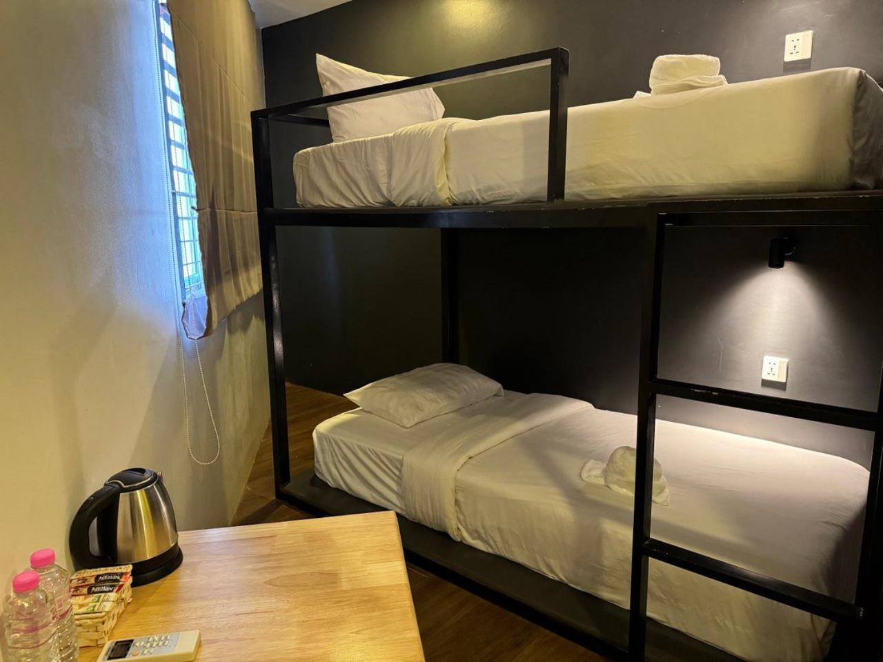 The Hive Hotel Siem Reap Extérieur photo